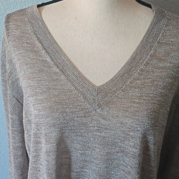 J CREW Relaxed V-neck Metallic Glitter Sweater Top Beige Taupe Gold Holiday Sz L - Picture 2 of 12